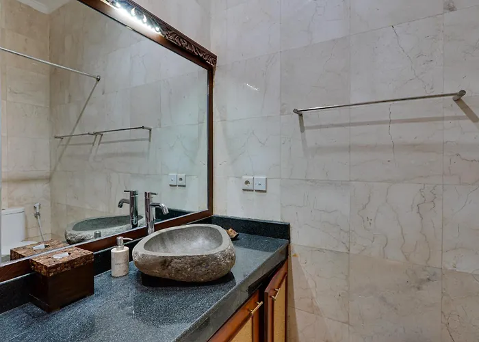 Spacious 3br Baulinyuan With Pool Table * Jimbaran