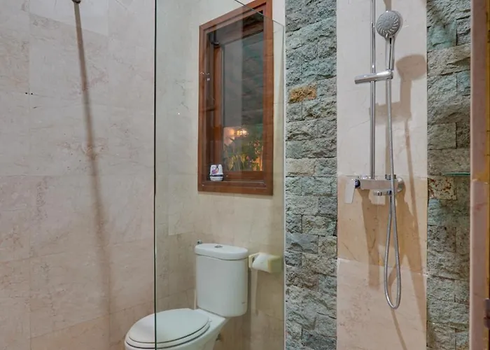 Spacious 3br Baulinyuan With Pool Table Villa