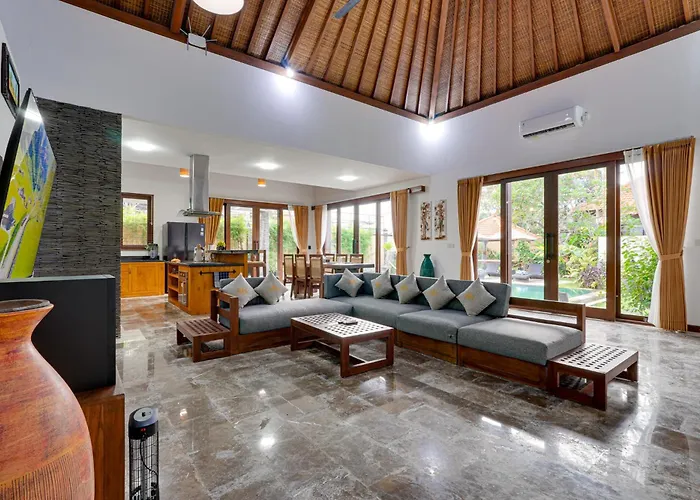 Villa Spacious 3br Baulinyuan With Pool Table Jimbaran
